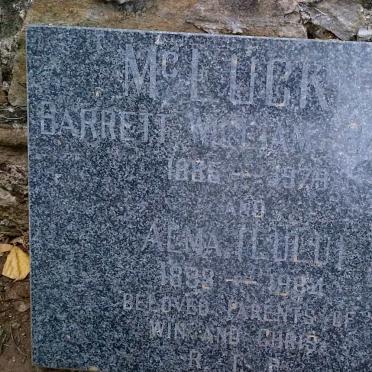 McLUCKIE Barrett William 1885-1979 &amp; Alma 1893-1984