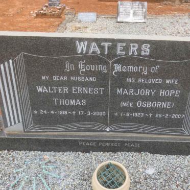 WATERS Walter Ernest Thomas 1918-2000 &amp; Marjory Hope OSBORNE 1923-2007