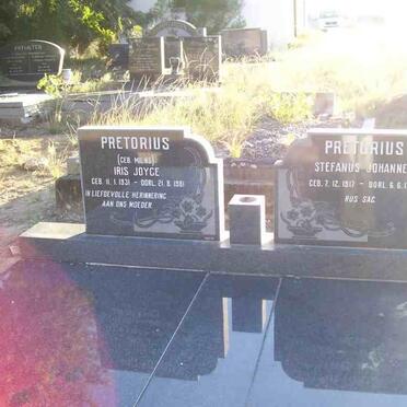 PRETORIUS Stefanus Johannes 1917-1973 &amp; Iris Joyce MILNS 1931-1981