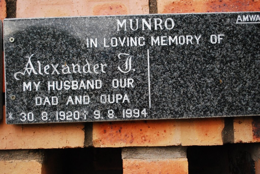 MUNRO Alexander J. 1920-1994