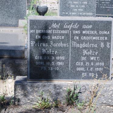 KOTZE Petrus Jacobus 1895-1961 &amp; Magdalena G.T. nee DE WET 1898-1981