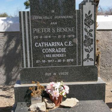 BENEKE Pieter S. 1914-1976 :: CONRADIE Catharina C.E. nee BENEKE 1917-2010