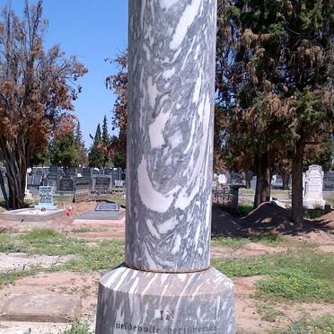 BERG Christian J., v.d. 1848-1909 &amp; Rachel M. DE KUST 1851-1917