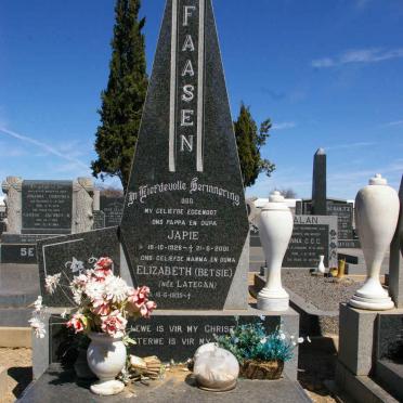 FAASEN Japie 1926-2001 &amp; Elizabeth LATEGAN 1935-
