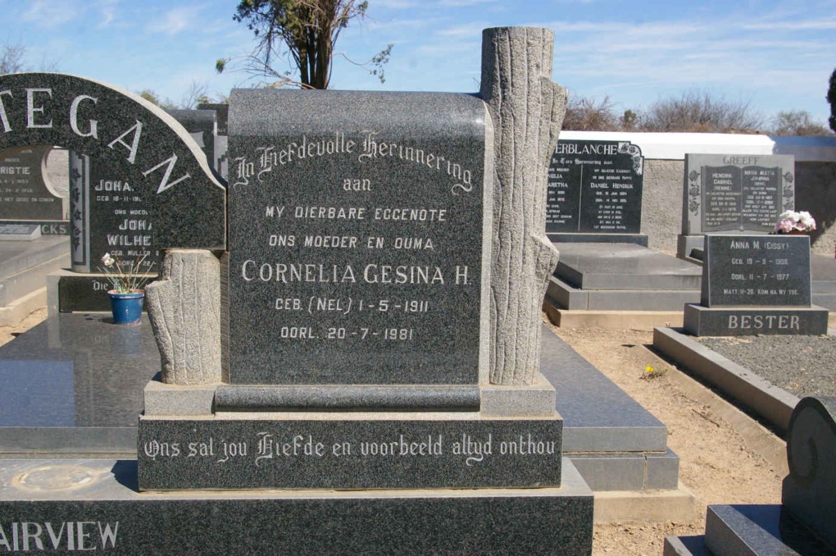 LATEGAN Gabriel Johannes 1905-1994 &amp; Cornelia Gesina H. NEL 1911-1981