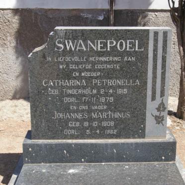 SWANEPOEL Johannes Marthinus 1908-1982 &amp; Catharina Petronella TINDERHOLM 1915-1975