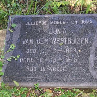 WESTHUIZEN Junia, van der 1899-1975