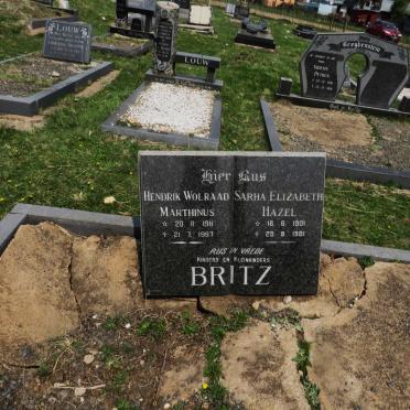 BRITZ Hendrik Wolraad Marthinus 1911-1997 &amp; Sarha Elizabeth Hazel 1901-1981