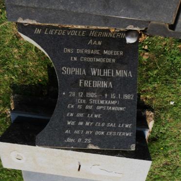 PRETORIUS Sophia Wilhelmina Fredrika nee STEENEKAMP 1905-1982 