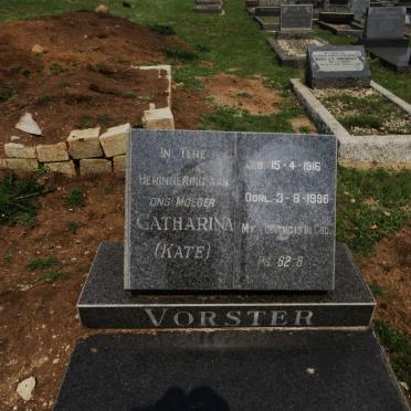 V - Vanne :: Surnames - V