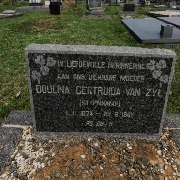 ZYL Doulina Gertruida, van nee STEENKAMP 1874-1961
