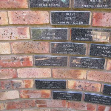 PETTITT Grant 1961-2016 :: YENDALL Blanche 1898-1990 :: YENDALL Graham Harold 1946-2015