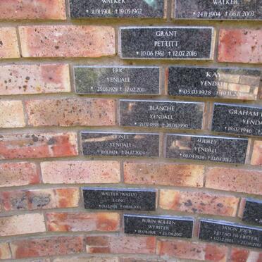 PETTITT Grant 1961-2016 :: YENDALL Blanche 1898-1990 :: YENDALL Graham Harold 1946-2015