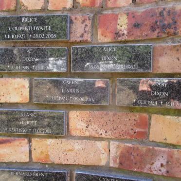 COUPERTHWAITE Bruce 1927-2008