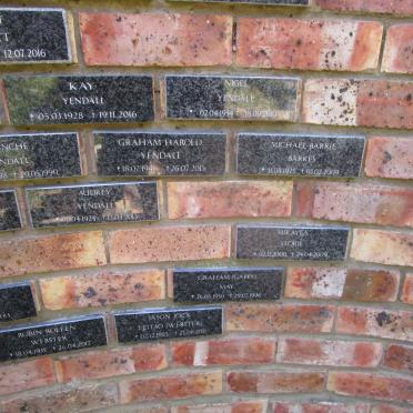 PETTITT Grant 1961-2016 :: YENDALL Kay 1928-2016 :: YENDALL Nigel 1954-2010
