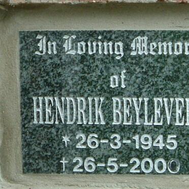 BEYLEVELD Hendrik 1945-2000