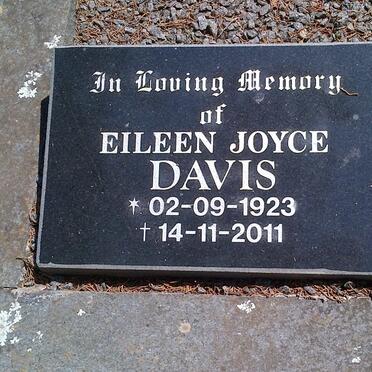 DAVIS Eileen Joyce 1923-2011
