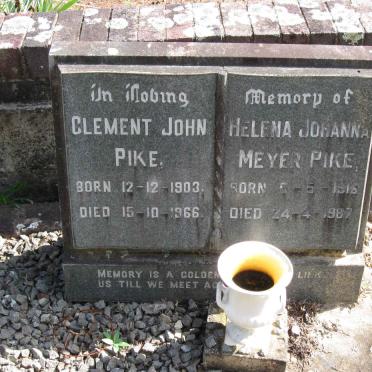 PIKE Clement John 1903-1966 &amp; Helena Johanna MEYER 1916-1967