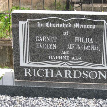RICHARDSON Garnet Evelyn &amp; Hilda Adeline PIKE :: RICHARDSON  Daphne Ada