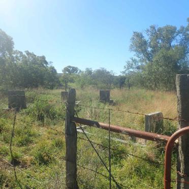 Eastern Cape, BEDFORD district, Elizabeth 121_1, farm cemetery