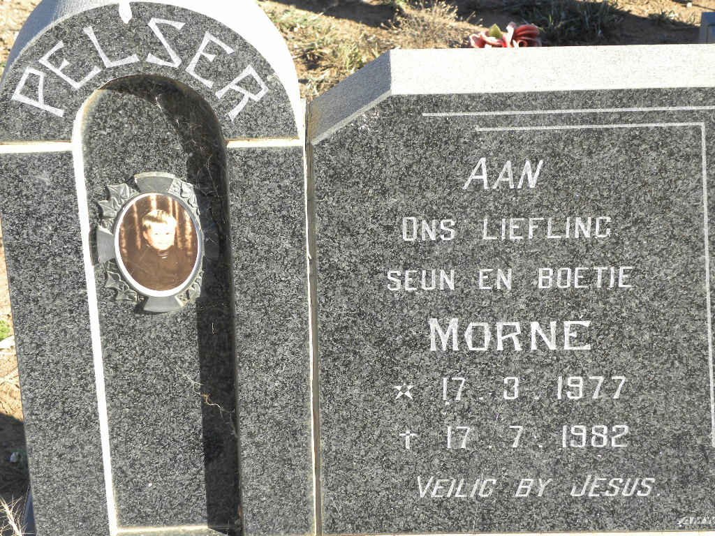 PELSER Morne 1977-1982