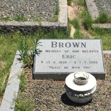 BROWN Eric Owen 1920-1985