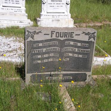 FOURIE Petrus Johannes 1880-1937 &amp; Dorothea Hendrina 1888-