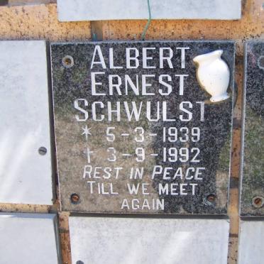 SCHWULST Albert Ernest 1939-1992