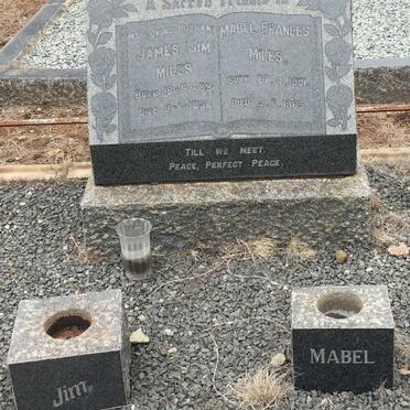 MILES James 1891-1956 &amp; Mabel Frances 1891-1965