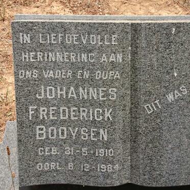 BOOYSEN Johannes Frederick 1910-1984 &amp; Anna Magrietha M.P. CONRADIE 1912-1972