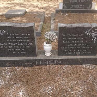 FERREIRA Tobias Willem Gerhardus 1914-1996 &amp; Ellie Petronella VAN DER BERG 1922-1974