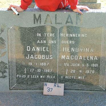 MALAN Daniel Jacobus 1887-1967 &amp; Hendrina Magdalena VILJOEN 1901-1978