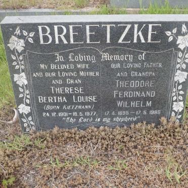 BREETZKE Theodore Ferdinand Wilhelm 1895-1986 &amp; Therese Bertha Louise KIETZMANN 1901-1977