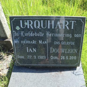 URQUHART Ian -1989 &amp; Douwleen -2010