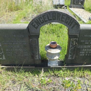 ENGELBRECHT Andries Marthinus 1912-1963 &amp; Gertrude Laura Antonie 1914-1982
