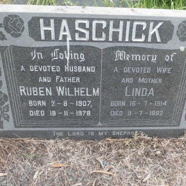 HASCHICK Ruben Wilhelm 1907-1978 &amp; Linda 1914-1992