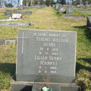 HENRY Terence William 1891-1963 &amp; Lillian  CANNY 1892-1969