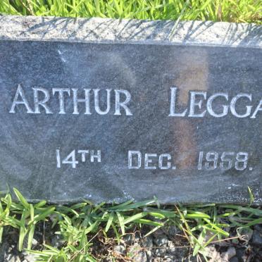 LEGGAT Arthur -1958