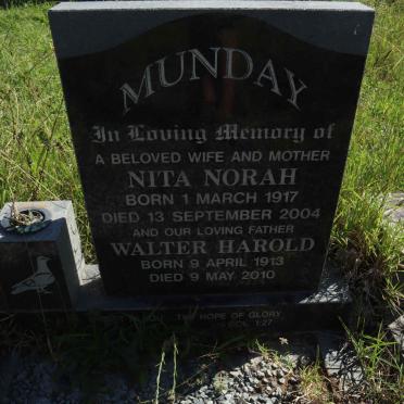 MUNDAY Walter Harold 1913-2010 &amp; Nita Norah 1917-2004