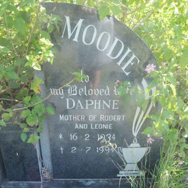 MOODIE Lionel Robert 1928-2003 &amp; Daphne 1934-1994 