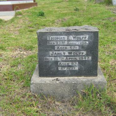 WOLFF Thomas E. -1930 &amp; Janet -1942