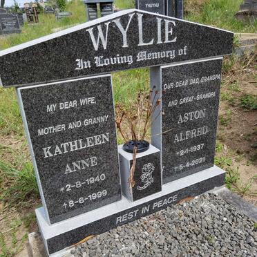 WYLIE Aston Alfred 1937-2021 & Kathleen Anne 1940-1999