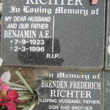 RICHTER Benjamin A.E. 1923-1996 :: RICHTER  Brenden Frederich 1959-2002