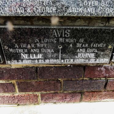 AVIS Johnie 1908-1988 &amp; Nellie 1910-1983