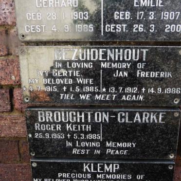 BEZUIDENHOUT Jan Frederik 1912-1986 &amp; Ivy Gertie 1915-1985