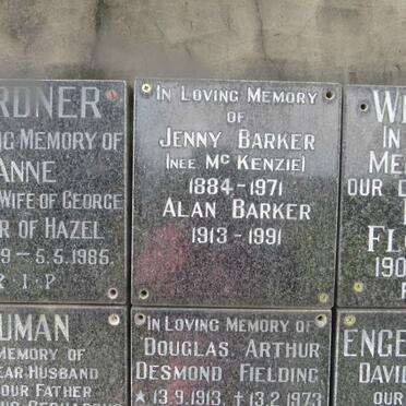 BARKER Jenny nee MCKENZIE 1884-1971 :: BARKER Alan 1913-1991