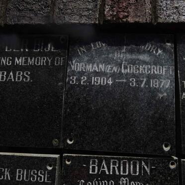 COCKCROFT Norman 1904-1977