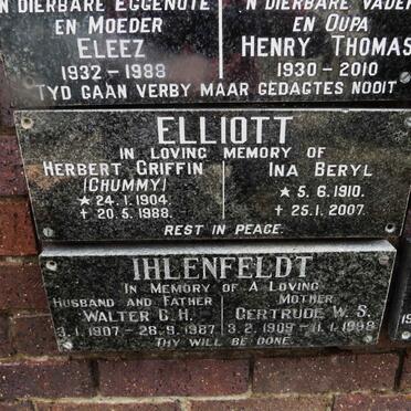 ELLIOTT Herbert Griffin 1904-1988 &amp; Ina Beryl 1910-2007