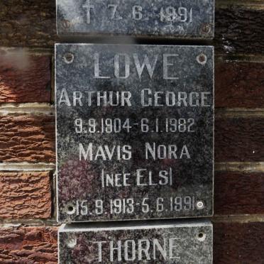 LOWE Arthur George 1904-1982 &amp; Mavis Nora ELS 1913-1991