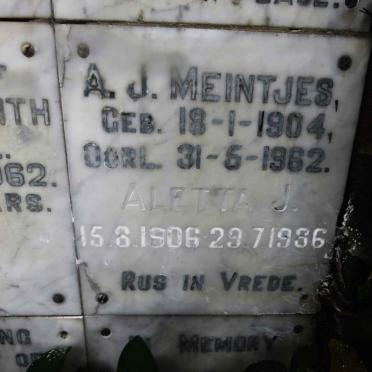 MEINTJES A.J. 1904-1962 &amp; Aletta J. 1906-1986